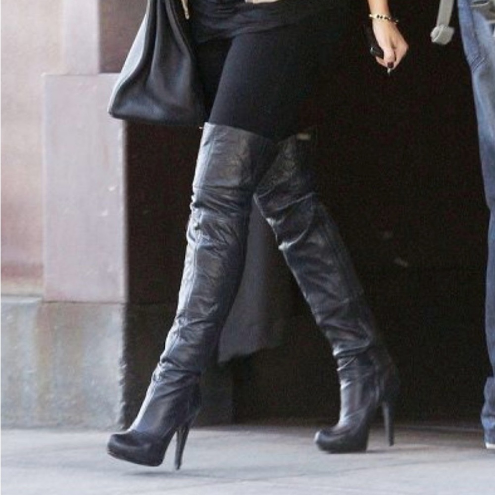 Report Signature Sleek Black Over-the-Knee Boots